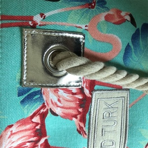 Borsa da Spiaggia in PU alla Moda con Ricamo Dorato Motivo Fenicottero di Grand Turk Borsa per la Spesa all'Ingrosso - Product Image 4