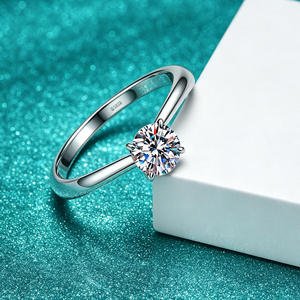 Anillo de Moissanita de 1 Quilate, D VVS1, Pasa el Test de Diamantes, Plata de Ley 925, 4 Puntas, Solitario, Certificado GRA, Anillo de Compromiso - Product Image 6