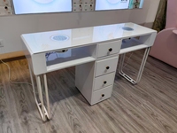 Table de manucure double haute brillance laquée de 140 cm avec 2 aspirateurs de poussière, poste professionnel pour salon