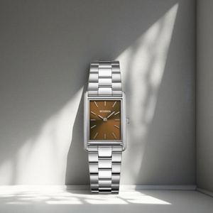 Montre élégante pour femme, style business, cadran carré, mouvement MIYOTA, acier inoxydable, verre saphir, résistance à l'eau 3 ATM, logo personnalisé - Product Image 3