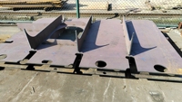 Service de fabrication d'acier OEM, découpe CNC et soudage robotisé, assemblage de plaques d'acier, composants de structure en acier pour équipements lourds