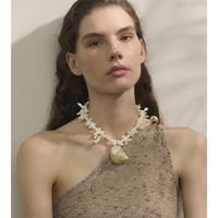 Collier en perles de coquillage de luxe JINYOU 627, pendentif en forme de coquille, chaîne en acier inoxydable plaqué or, bijoux pour femmes