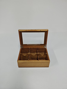 Boîte de rangement à thé en bois d'acacia à 6 compartiments avec logo personnalisé, boîte organisatrice de sachets de thé en bois de luxe avec fenêtre transparente - Product Image 1