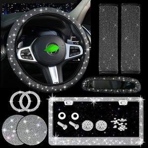 Couvre-volant de plaque d'immatriculation de jauge américaine Décoration intérieure de voiture Rhinestone Creative Diamond Ladies Hot Drilling Accoudoir Pad - Product Image 4