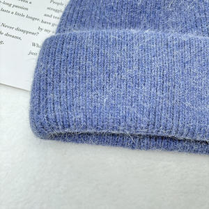 Chapeau d'hiver en tricot ample de créateur à la mode Ins lait café marron <span class=keywords><strong>Angora</strong></span> rouge <span class=keywords><strong>lapin</strong></span> fourrure motif à carreaux personnalisé chaud laine chapeau d'hiver - Product Image 4