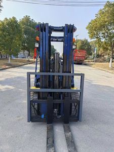 Chariot élévateur diesel Komatsu 3 tonnes 4.5m de hauteur de levage Excellente performance Chariot élévateur d'occasion de qualité garantie à vendre - Product Image 4