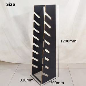 Espositore per Skateboard in Legno Nero Monofacciale da Pavimento a Soffitto per <span class=keywords><strong>Negozi</strong></span> di Articoli Sportivi per Bambini - Product Image 2