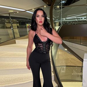 Combinaison Femme Personnalisée 2026 Noire Extensible à Col Halter et Pantalon Évasé, Effet Ventre Plat, Tenue de Soirée - Product Image 3