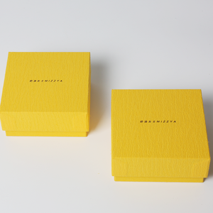 Hộp quà tặng hình vuông màu vàng sang trọng-Nắp giấy cứng và thiết kế cơ sở cho trang sức, đồng hồ và quà tặng nhỏ cao cấp - Product Image 2