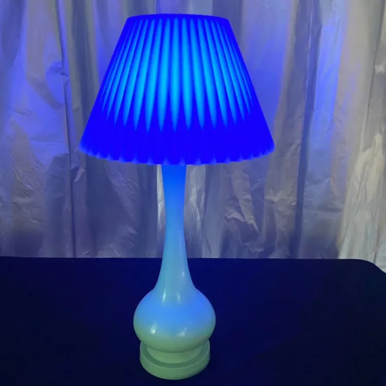 Keramiek Basis Bureauverlichting Rgbw Kleur Verandering Nachtlampen Oplaadbare Bar Tafellamp Rimpel Paraplu Lampenkap