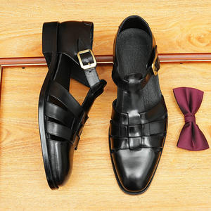 Sandales en cuir véritable respirantes pour hommes, design à boucle, sandales plates décontractées pour l'extérieur, sandales faites à la main de haute qualité - Product Image 3