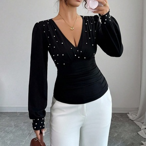 Nouveau T-shirt ajusté à manches longues pour femme, col en V, orné de perles, couleur unie, tendance - Product Image 3