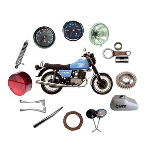 22-27.032 TS250 réservoir de carburant accessoires de moto M-Z ETZ251 TS250 <span class=keywords><strong>ETZ</strong></span> <span class=keywords><strong>250</strong></span> réservoir de carburant rouge Treibstofftank réservoir d'huile - Product Image 4