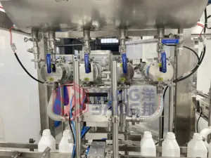 YB-JG4B automatico bottiglia di Yogurt latte liquido salsa di riempimento macchina tappatrice con manicotto termoretraibile macchina di etichettatura linea di produzione