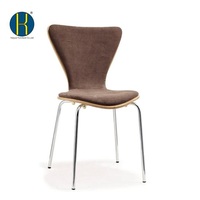 Chaise de salle à manger et de repos en tissu marron, avec pieds en acier chromé