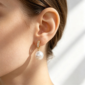 Pendientes de Moda con Perlas Doradas y Diseño Geométrico, Joyería para Mujer EDB-072 - Product Image 2