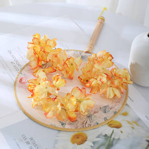 Fleurs d'hortensia artificielles de style vintage pour coiffure de mariage et arrangements de bouquet de mariée bohème - Product Image 2