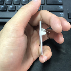 Broches d'accessoires de <span class=keywords><strong>cosplay</strong></span> Hunter X Hunter <span class=keywords><strong>Hisoka</strong></span>, Kurapika, Killua Zoldyck, Gon Freecss, avec numéro, pour collection et déguisement - Product Image 4