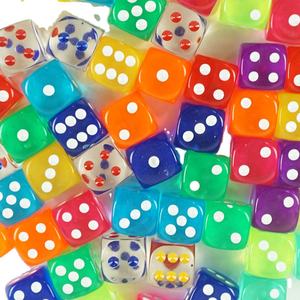 Лидер продаж, цветные 16 мм прозрачные игральные кости d6, круглые углы, розовые, красные, фиолетовые, зеленые, синие, желтые, разные цвета на выбор для смешных игр - Product Image 6
