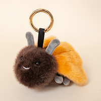 Articles décoratifs en peluche sur le thème des insectes - Papillons, abeilles, cigales, escargots, porte-clés, chaînes décoratives mignonnes, accessoires pour sacs à dos