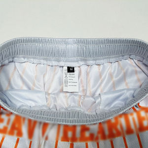 OEM personalizado de fábrica de Vietnam negro naranja retro estilo clásico ropa de calle pantalones cortos de baloncesto - Product Image 3