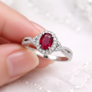 แหวนพลอยทับทิมสีชมพูเม็ดเดี่ยว ดีไซน์พิเศษ ตัวเรือนเงินแท้ 925 สำหรับผู้หญิง - Product Image 1