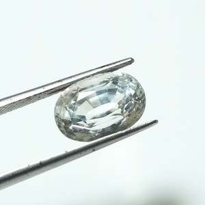 Zafiro Sintético de Corte Ovalado Facetado con Cambio de Color para la Creación de Joyas - Product Image 2