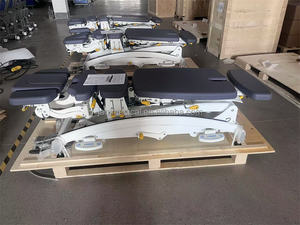 Mesa de rehabilitación de cama de <span class=keywords><strong>manipulación</strong></span> de ajuste eléctrico multisección para terapia deportiva y alivio del dolor - Product Image 6