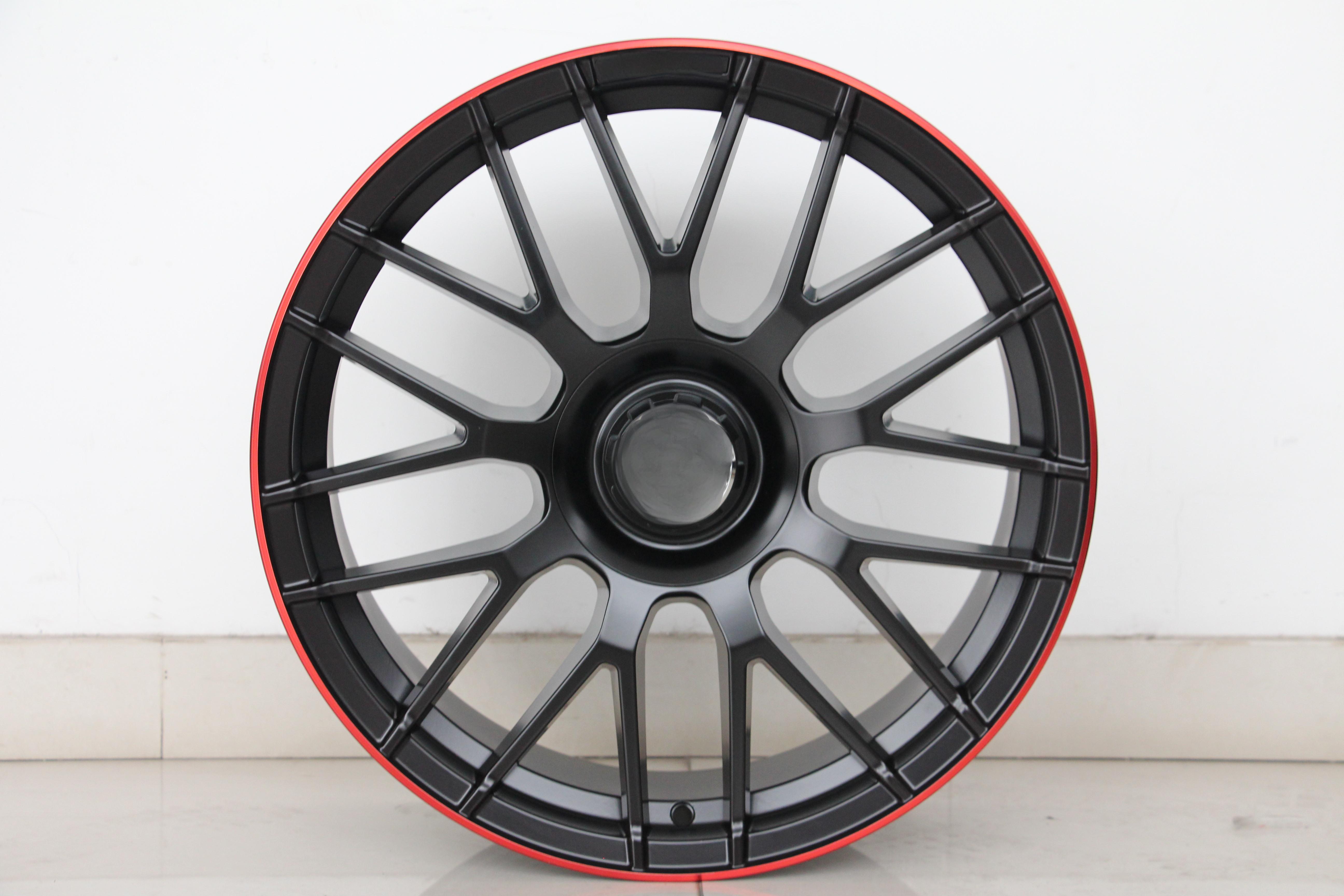 เครื่องสีดำ ริมฝีปากสีแดง