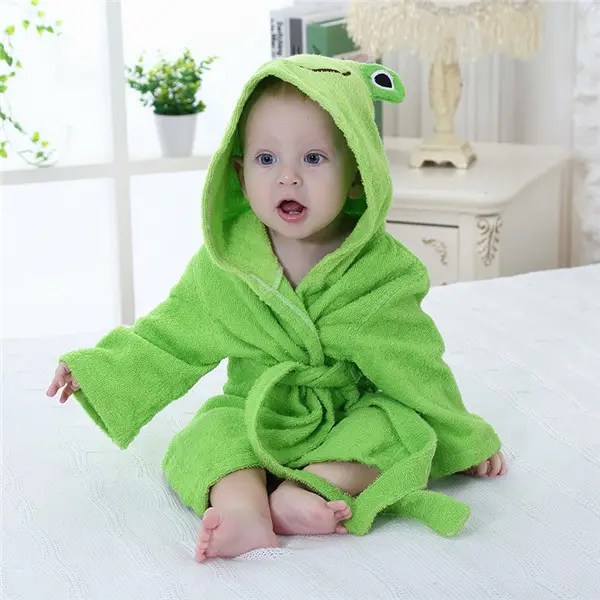 Wholesale Cute Design 100% Bamboo Animal Baby Bathrobe OEM Custom Soft Green Little Frog Baby Hooded Bath Towel