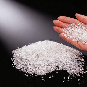 Vente en gros <span class=keywords><strong>de</strong></span> copeaux <span class=keywords><strong>de</strong></span> cristal <span class=keywords><strong>de</strong></span> quartz naturel transparent, <span class=keywords><strong>gravier</strong></span> <span class=keywords><strong>de</strong></span> quartz transparent poli en vrac pour la guérison et la décoration intérieure - Product Image 3