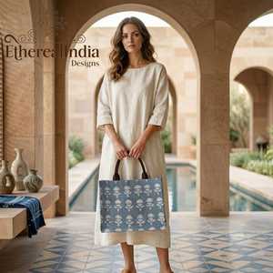 Sac fourre-tout en coton bleu indigo imprimé au bloc, sac à bandoulière géométrique, sac de voyage et de marché fait main - Product Image 2