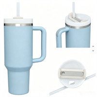 Mug de voyage isotherme en acier inoxydable de 40 oz avec poignée, paille et couvercle rotatif anti-fuite - Couleur personnalisée pour utilisation en voiture