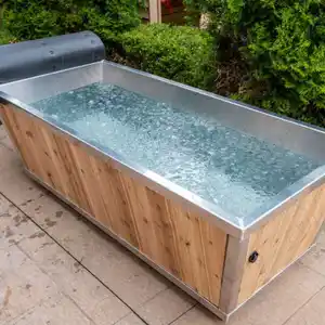 2024 recentemente all'aperto in legno in acciaio inox bagno di ghiaccio Fitness di recupero Pod vasca ad immersione fredda con sistema di raffreddamento per la vendita