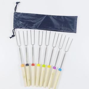 BBQ công cụ thiết lập của 4 với túi <span class=keywords><strong>Marshmallow</strong></span> rang thanh Kính thiên văn xiên Extendable BBQ xiên - Product Image 3