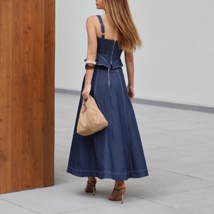 Ensemble deux pièces en jean pour femme, haut camisole à col cœur et peplum, jupe longue trapèze, surpiqûres contrastées, tenue vintage assortie - Product Image 2