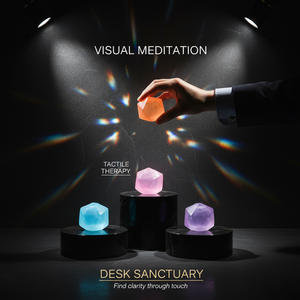 Jouet anti-stress créatif en forme de <span class=keywords><strong>cube</strong></span> de glace transparent, jouet anti-stress en gelée, jouet réaliste coloré en forme de carré. - Product Image 2