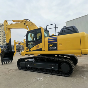 Excavatrice sur chenilles hydraulique PC330-11M0 de 33 tonnes à haute efficacité énergétique et contrôle précis de la flèche, idéale pour la préparation de sites de fermes solaires - Product Image 3