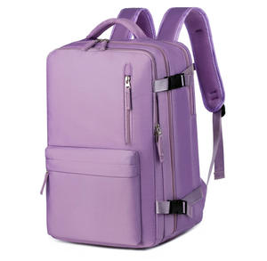 Mochila minimalista japonesa: espaciosa y organizada - Product Image 3