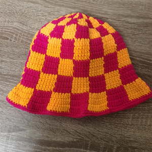 도매 뜨거운 판매 다채로운 수제 크로 셰 뜨개질 버킷 모자 격자 무늬 패턴 여행에 적합한 가을과 겨울 뜨개질 모자 - Product Image 6