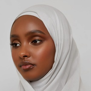 2025 Hot Selling High Quality Prefect <b>Modal</b> <b>Hijab</b> Soft Lightweight Breathable Customized Plain Four Seasons Ethnic Bandana - Product Image 2