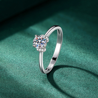 Bague en argent sterling 925 personnalisée avec certification GRA, sertie d'un moissanite VVS certifié GRA de 0,5 carat, vente directe du fabricant
