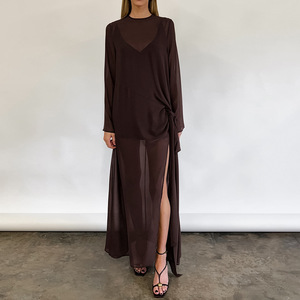Nuovo Arrivo Primavera/Estate 2026: Abito Vintage Trasparente <span class=keywords><strong>Marrone</strong></span> con Design a Rete, Collo Tondo, <span class=keywords><strong>Maniche</strong></span> <span class=keywords><strong>Lunghe</strong></span>, Lacci e Spacco per Donne - Product Image 1