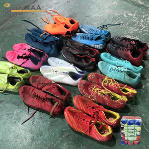 2022 venta al por mayor zapatos de segunda mano fardos mixtos zapatos de fútbol usados zapato de fútbol Americano para la venta - Product Image 5