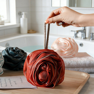 Bola de Baño de Rosas 70g Extra Suave, Tamaño Grande, Flor de Baño de Alta Gama para Mujeres - Product Image 4