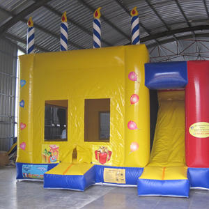 Château gonflable combiné pour fêtes d'anniversaire - Product Image 1
