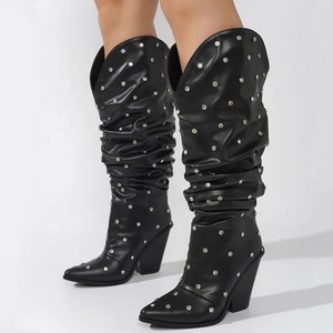 Botas Vaqueras Largas para Mujer, con Tacón de Cuña, Remaches de Diamantes, Parte Superior Plisada Informal, Estilo Vaquero - Product Image 1