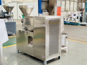 DSOILPRESS Nueva Prensa de Aceite de Nuez Semiautomática de Acero Inoxidable, Extractor de Aceite de Alta Capacidad, Procesamiento de Pequeños Lotes, Capacidad de 50 kg/h - Product Image 5