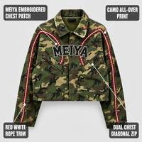 Veste Homme Personnalisée Verte Imprimé Camouflage avec Patch Brodé sur la Poitrine, Bordure en Corde Rouge, Double Fermeture Éclair sur la Poitrine pour un Style Streetwear Court et Boxy – Collection Automne
