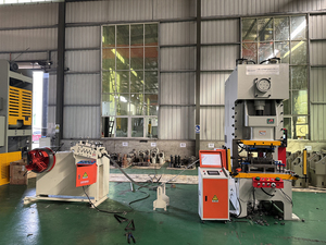 Machine <span class=keywords><strong>de</strong></span> poinçonnage pneumatique multifonctionnelle en métal avec alimentation automatique, équipement <span class=keywords><strong>de</strong></span> poinçonnage haute efficacité pour le traitement <span class=keywords><strong>de</strong></span> tôles - Product Image 3